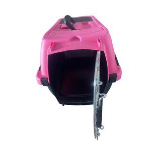 Cat or Dog/Pet Crate Carrier In Very Good Condition